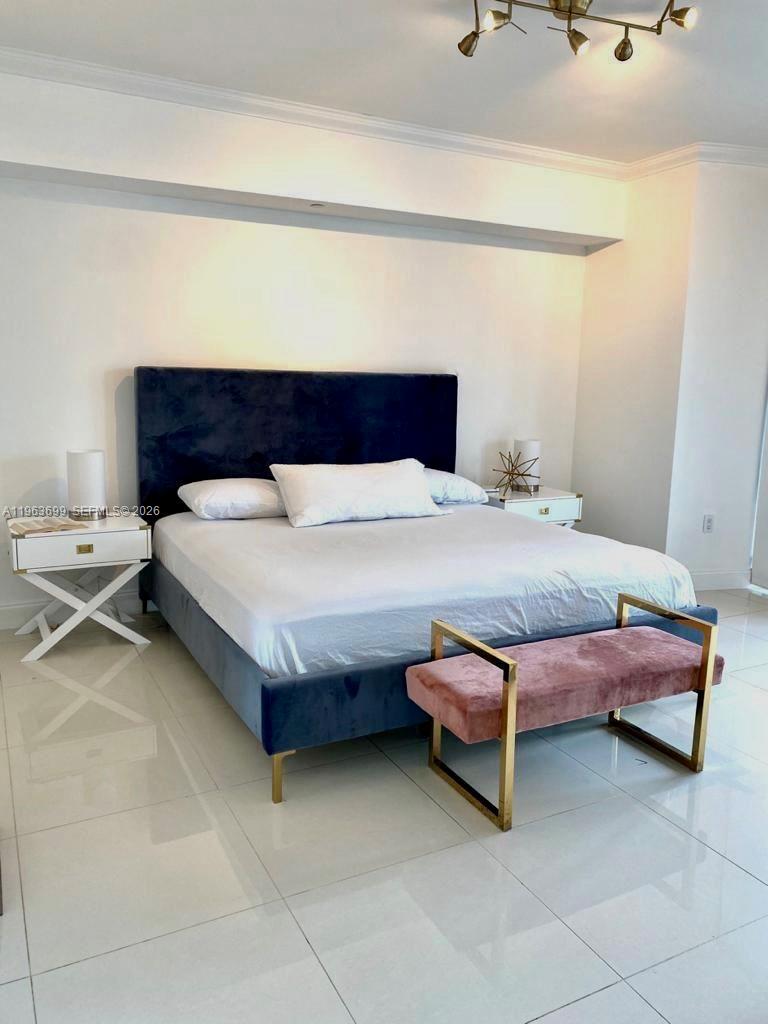 image Icon Brickell I3