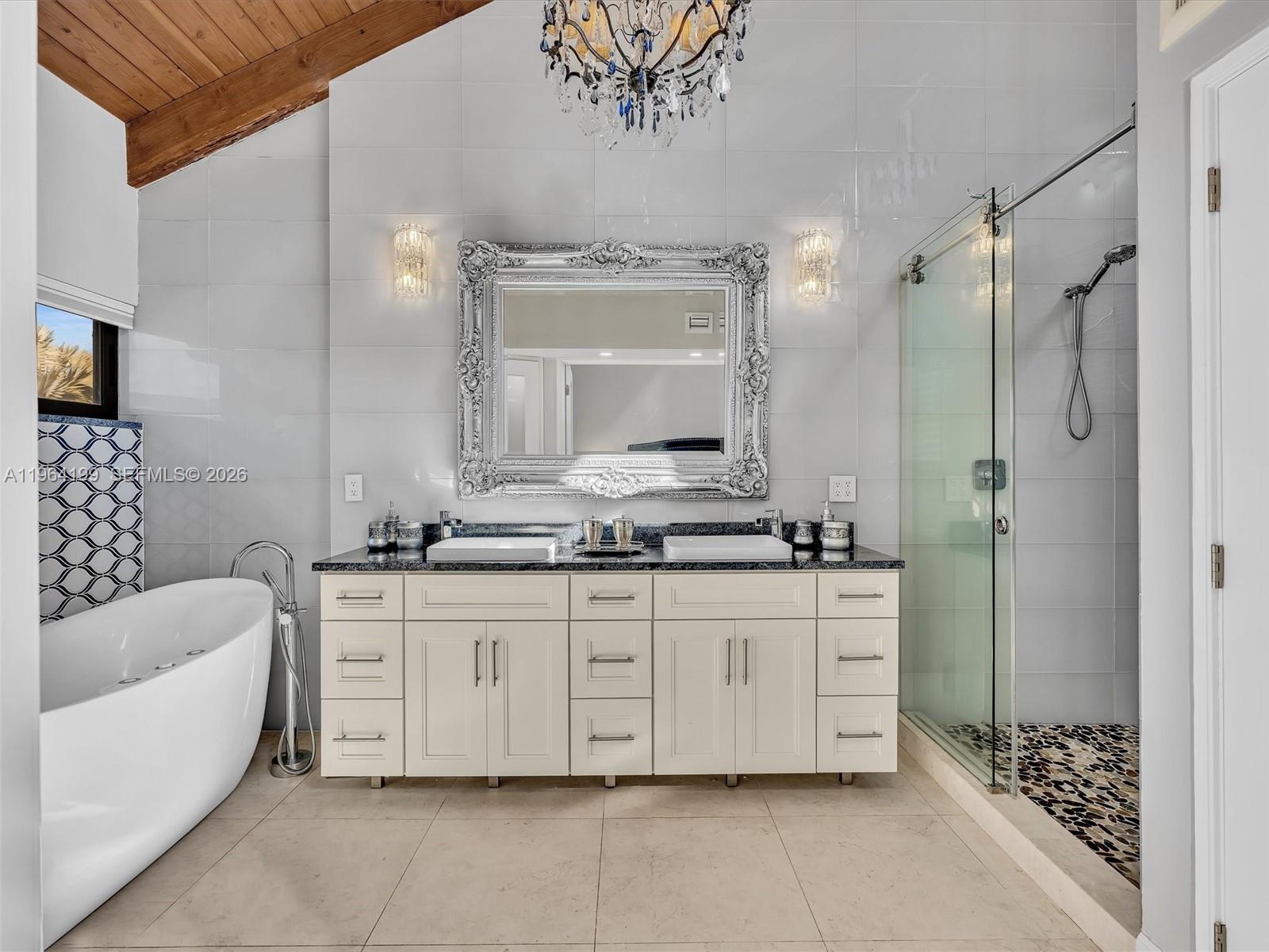 15 Portside Dr #15C Fort Lauderdale, FL 33316