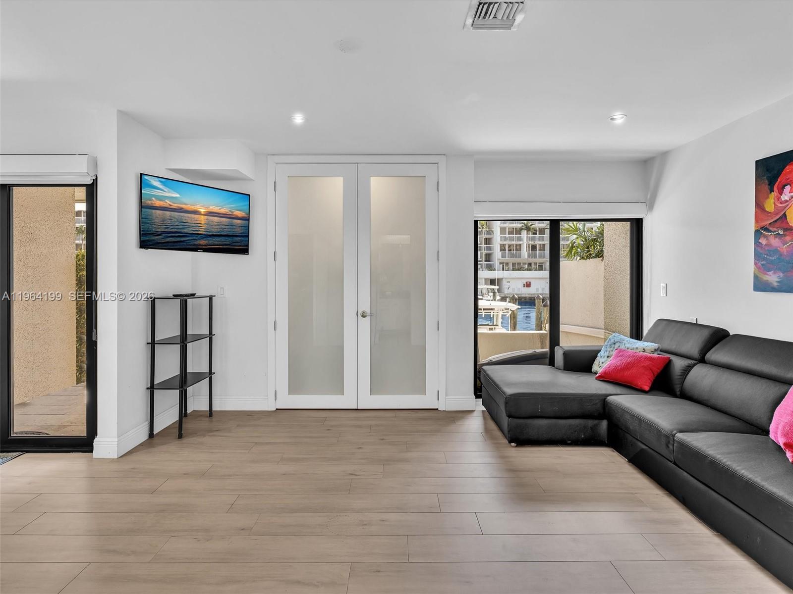 15 Portside Dr #15C Fort Lauderdale, FL 33316