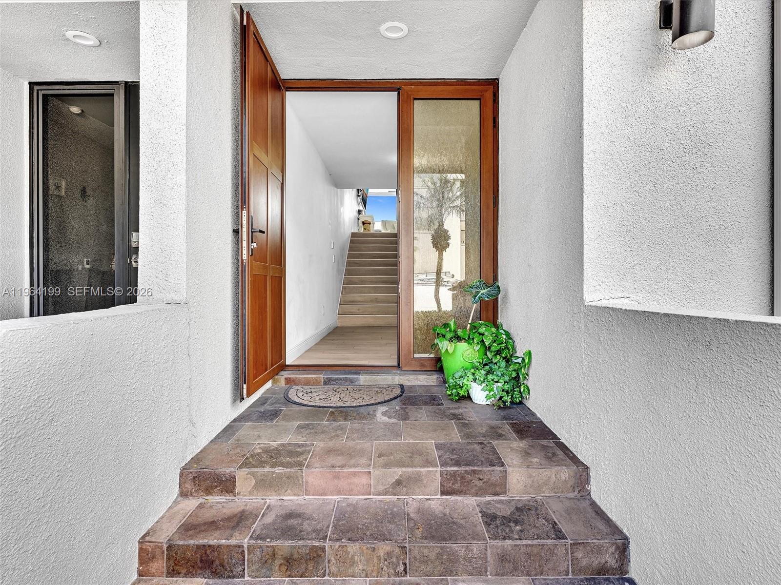 15 Portside Dr #15C Fort Lauderdale, FL 33316