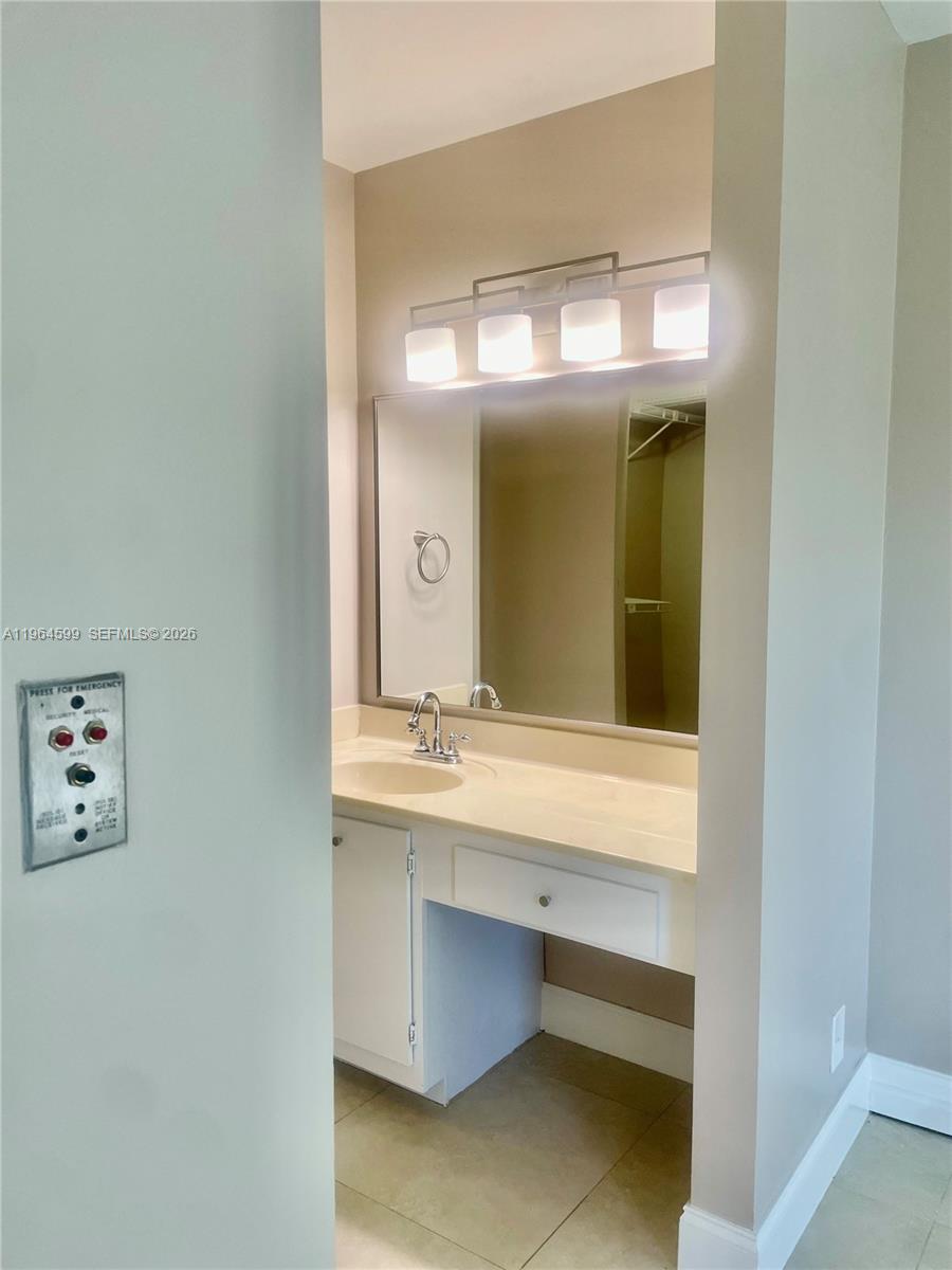 1251 SW 125th Ave #311T Pembroke Pines, FL 33027