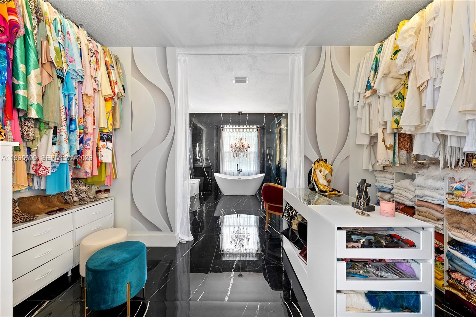 1196 SW Live Oak Cv Port St Lucie, FL 34986