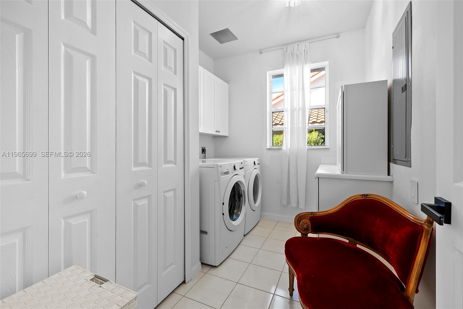 1196 SW Live Oak Cv Port St Lucie, FL 34986