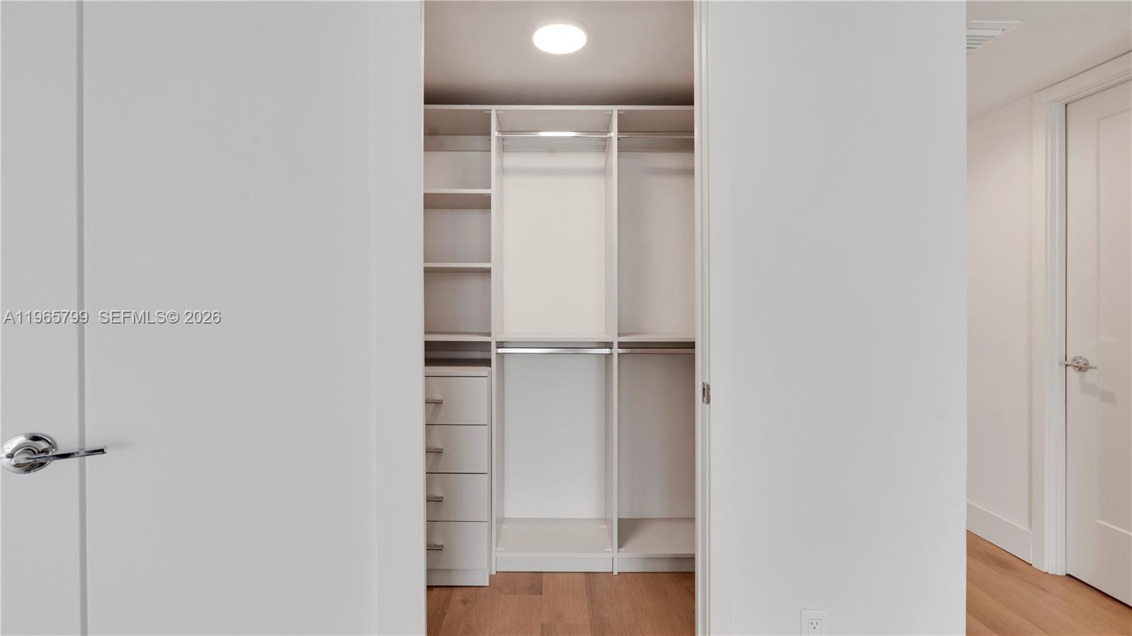 555 NE 34th St #610 Miami, FL 33137