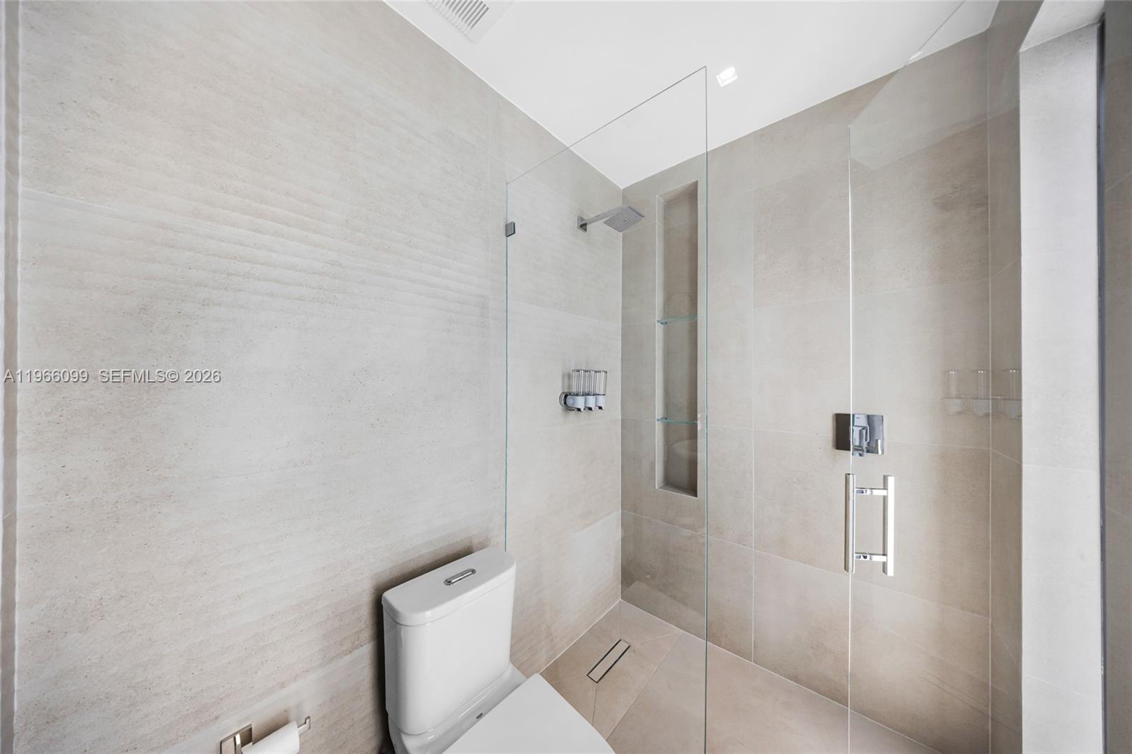 300 NE 48th St Miami, FL 33137