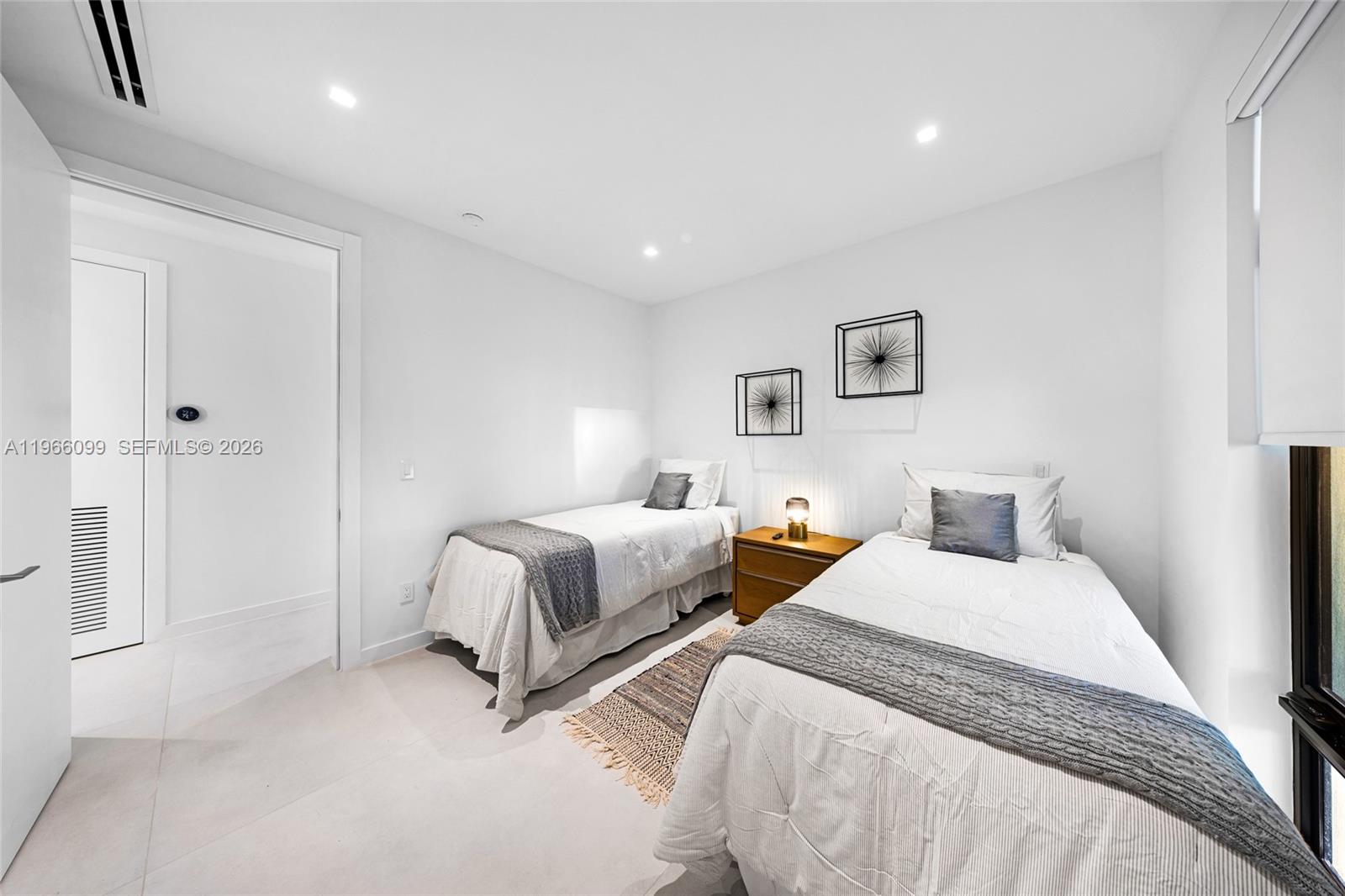 300 NE 48th St Miami, FL 33137