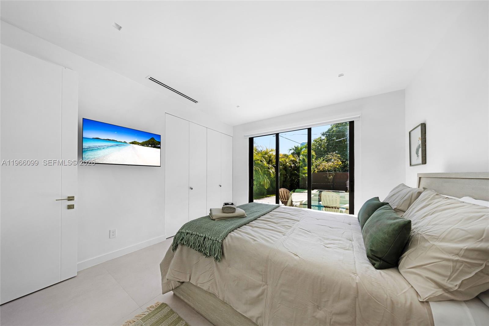 300 NE 48th St Miami, FL 33137