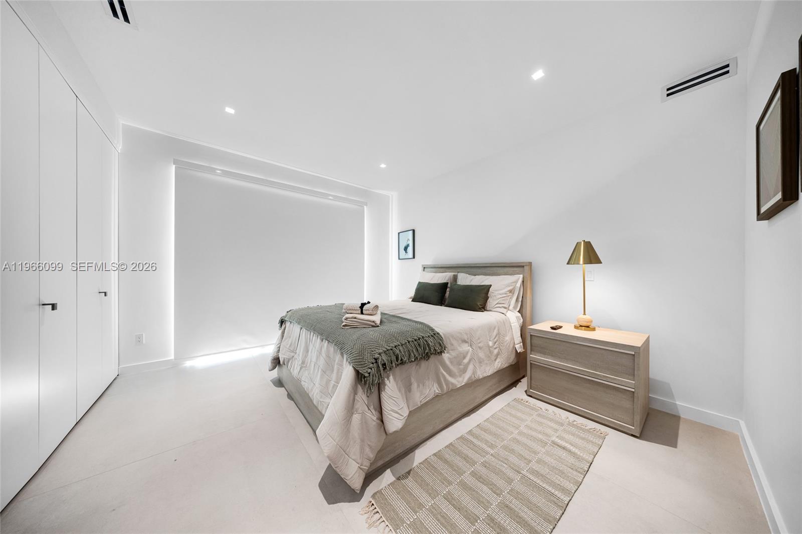 300 NE 48th St Miami, FL 33137