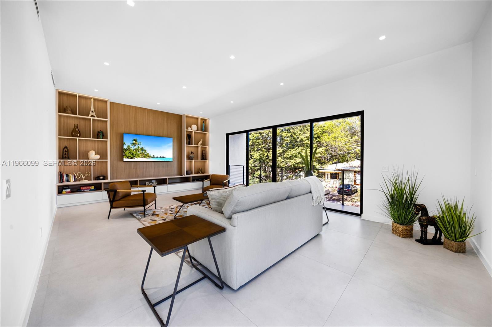 300 NE 48th St Miami, FL 33137