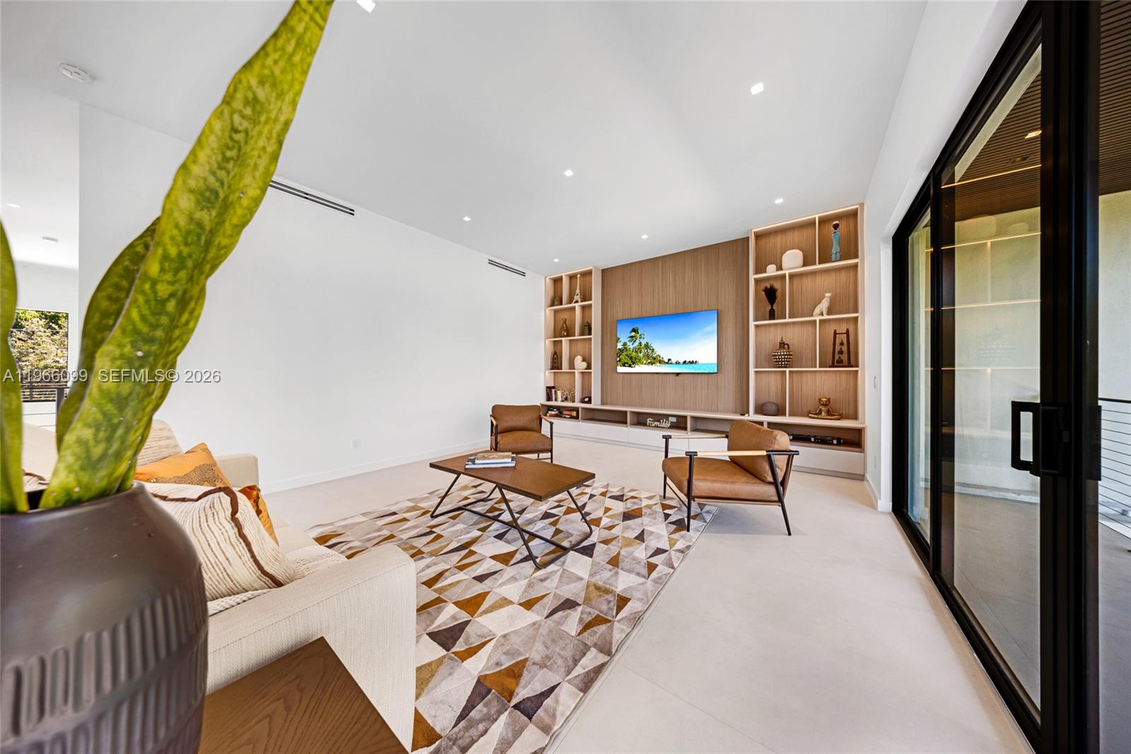 300 NE 48th St Miami, FL 33137