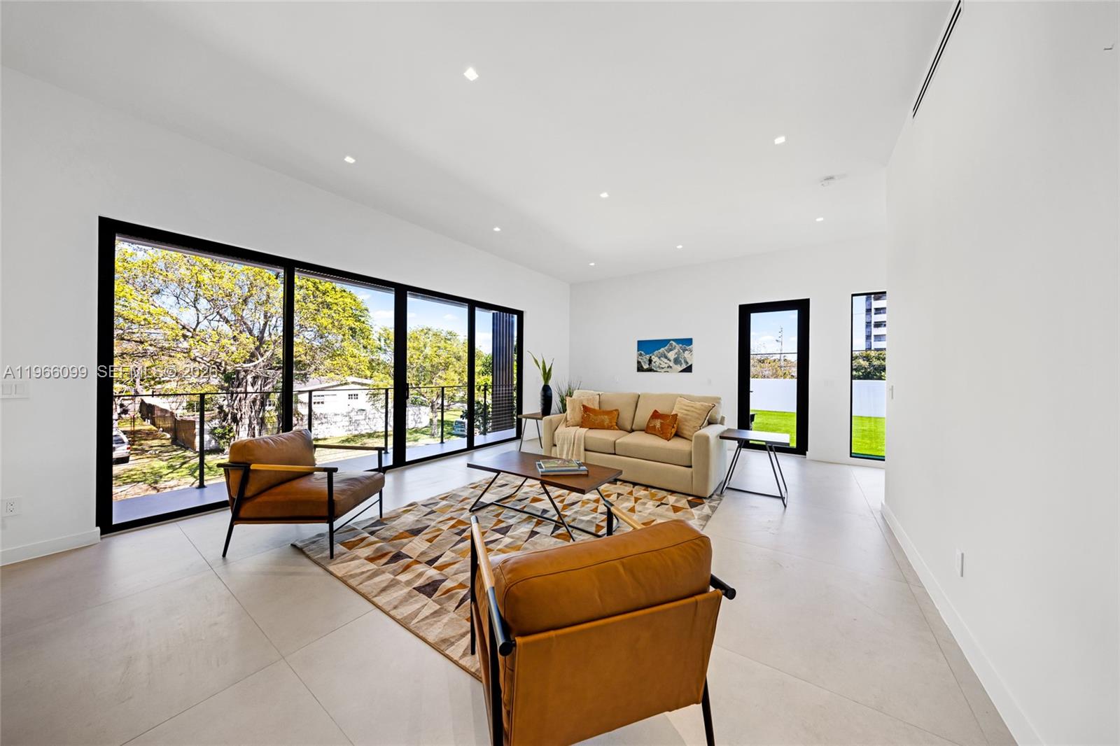 300 NE 48th St Miami, FL 33137