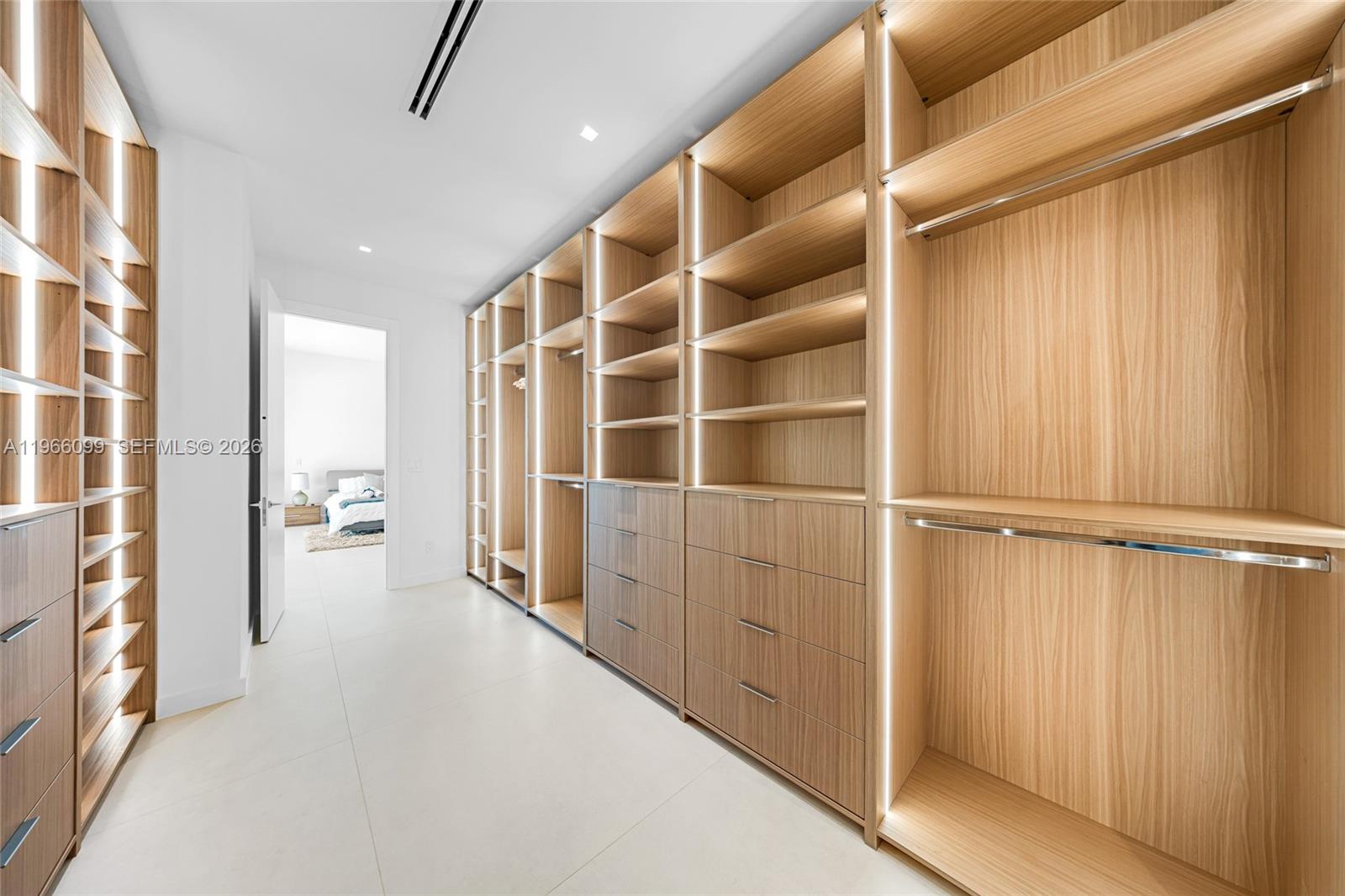 300 NE 48th St Miami, FL 33137