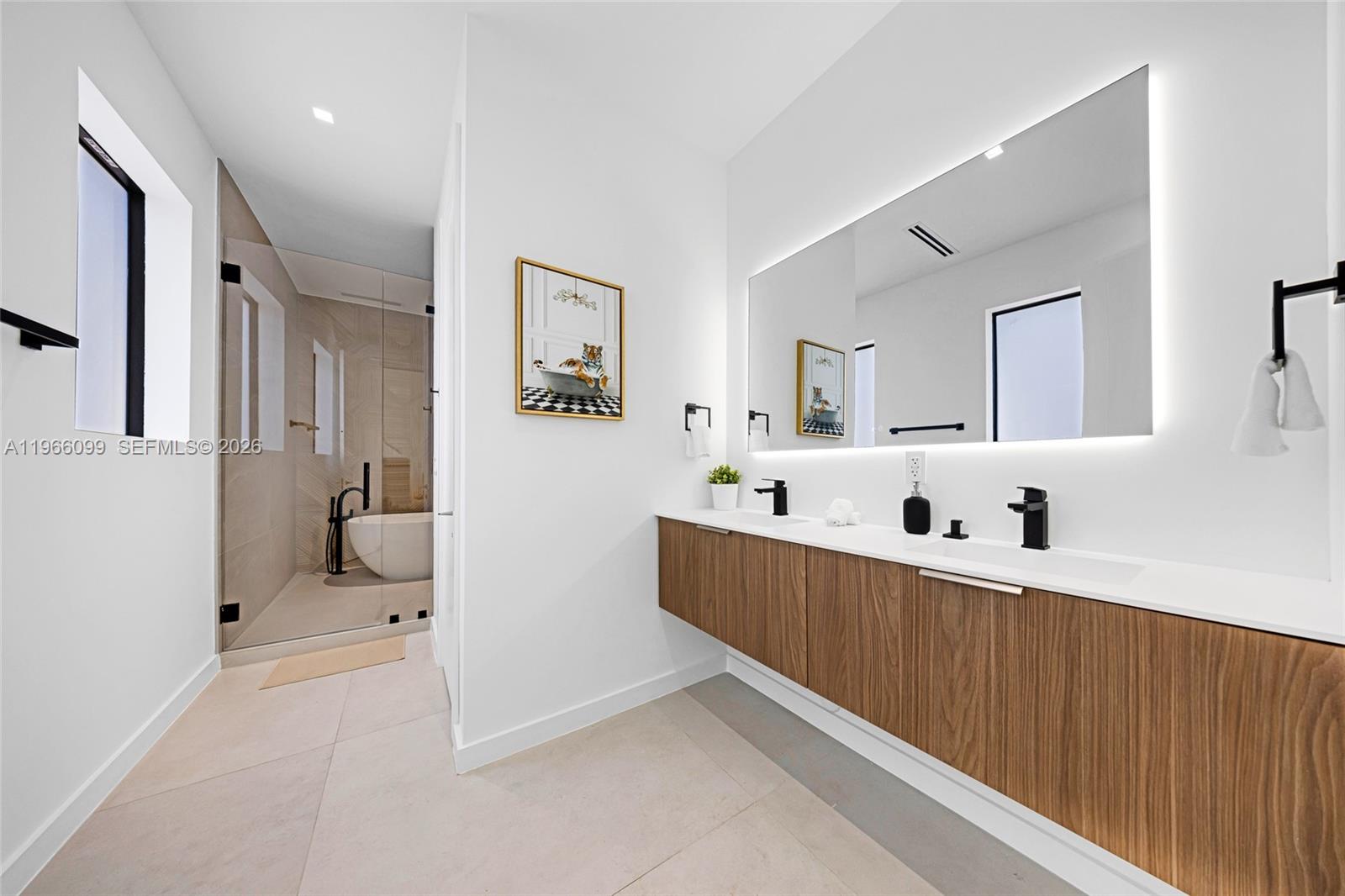 300 NE 48th St Miami, FL 33137