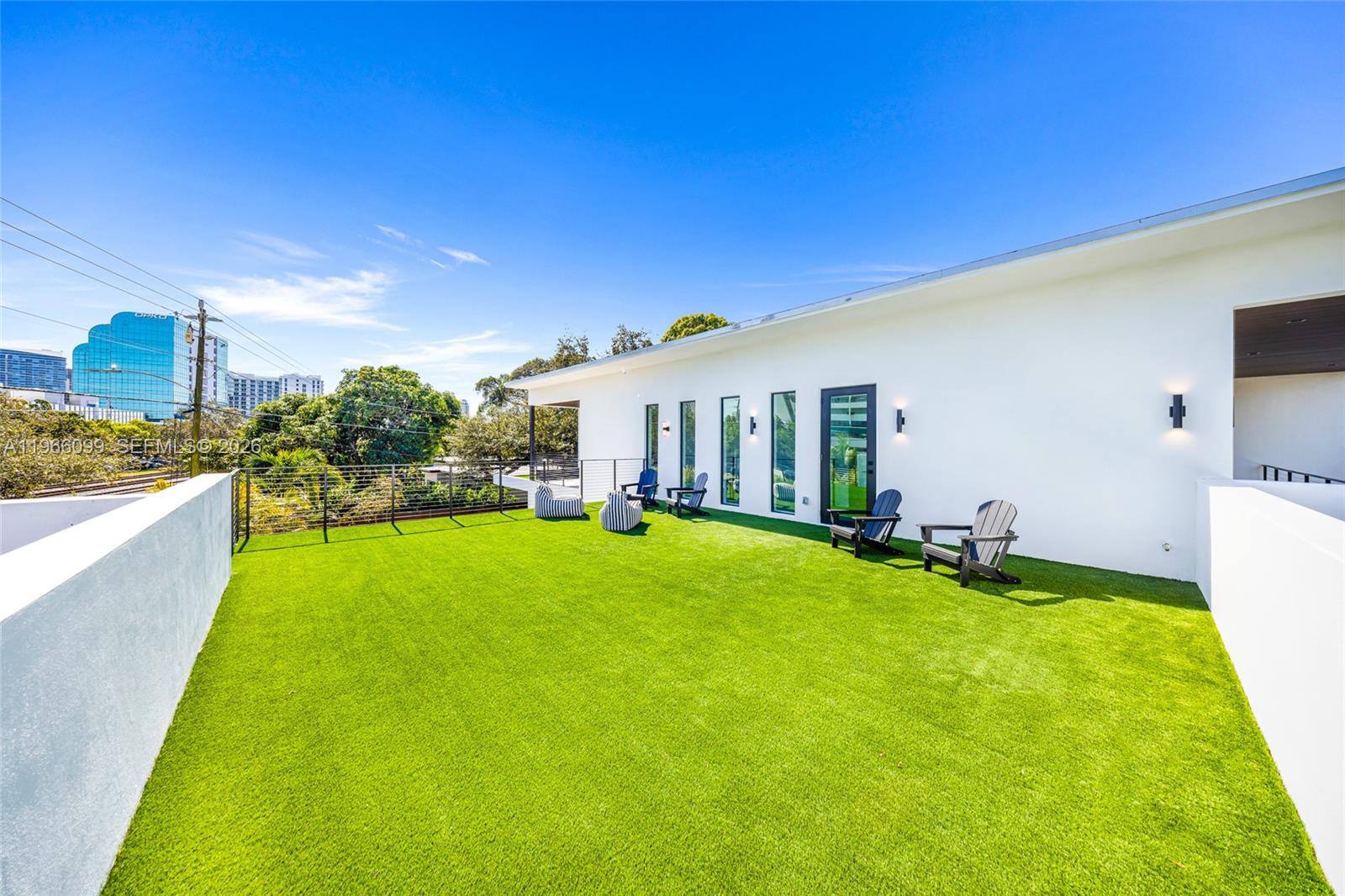 300 NE 48th St Miami, FL 33137