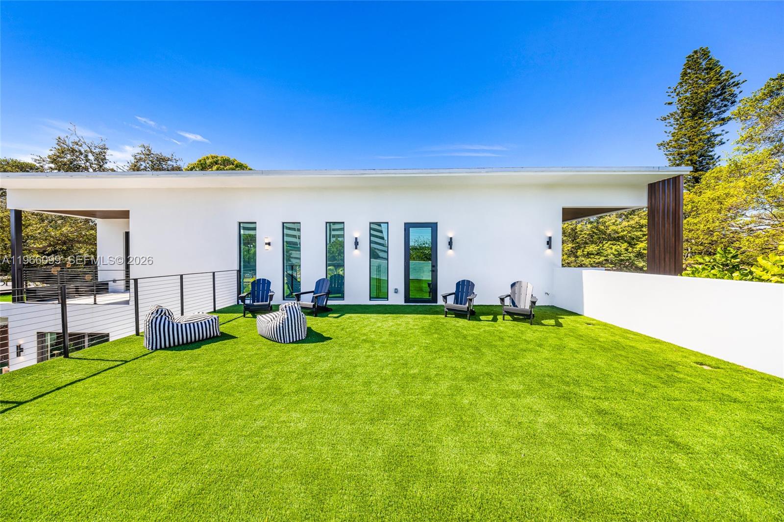 300 NE 48th St Miami, FL 33137