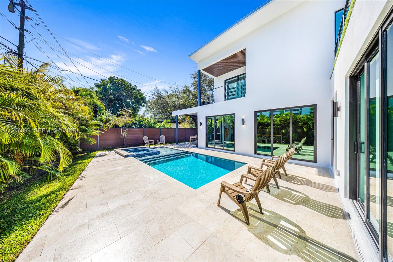 300 NE 48th St Miami, FL 33137