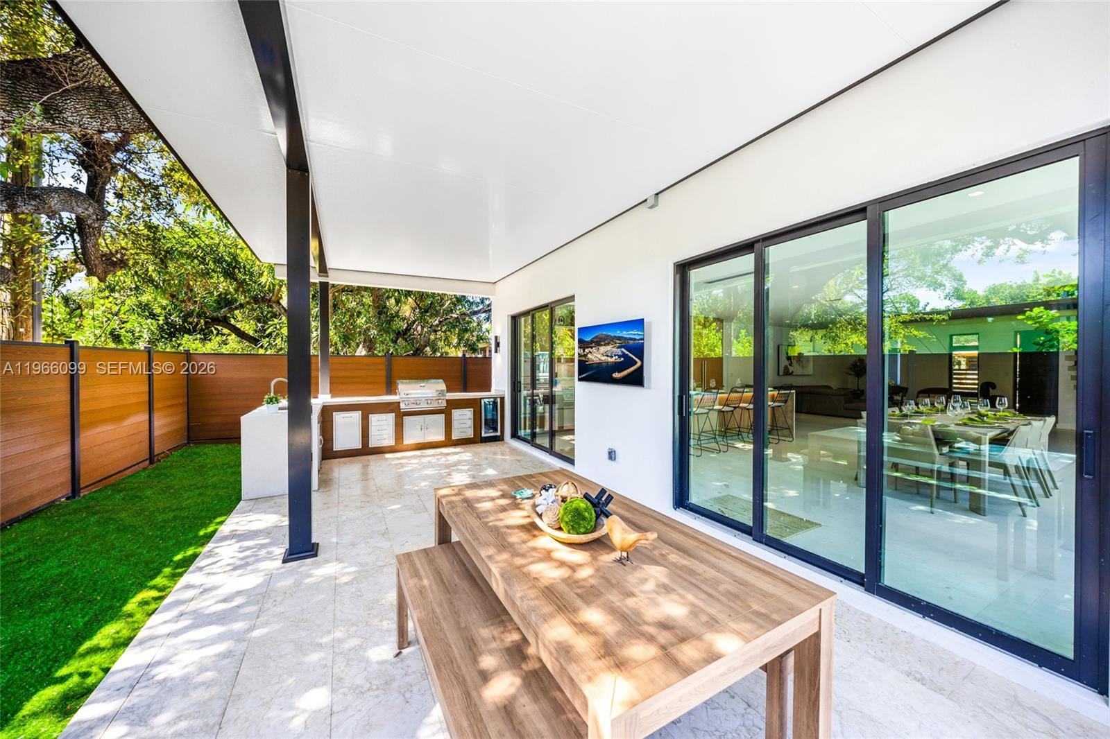 300 NE 48th St Miami, FL 33137