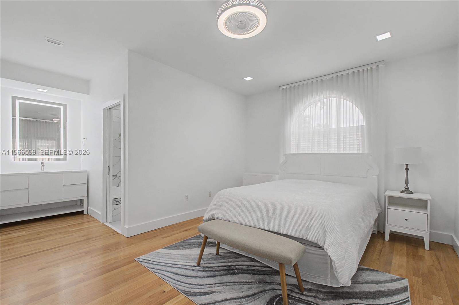 8305 NW 157th Ter Miami Lakes, FL 33016