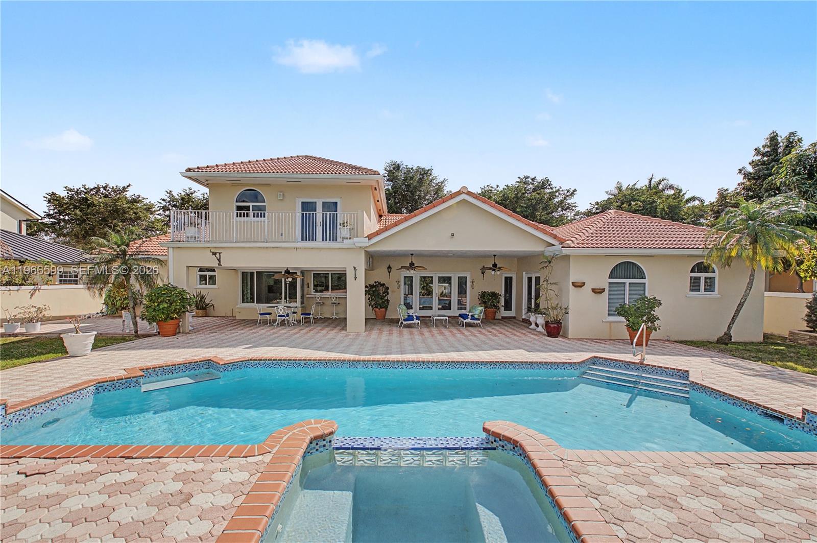 8305 NW 157th Ter Miami Lakes, FL 33016