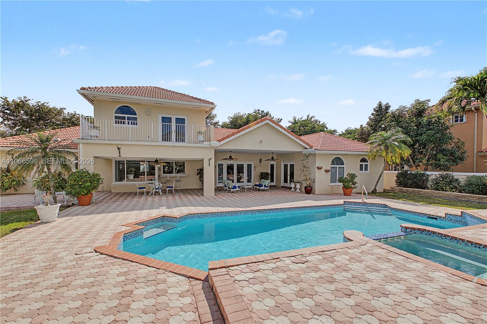 8305 NW 157th Ter Miami Lakes, FL 33016