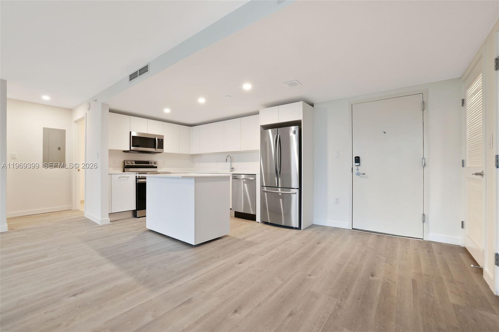 1504 Bay Rd #N-1208 Miami Beach, FL 33139