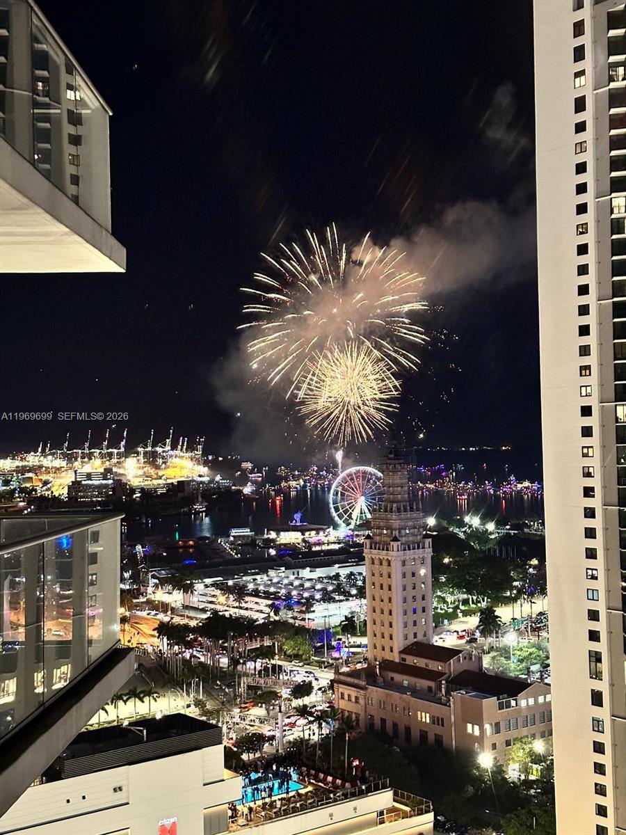 image Paramount Miami Worldcenter35