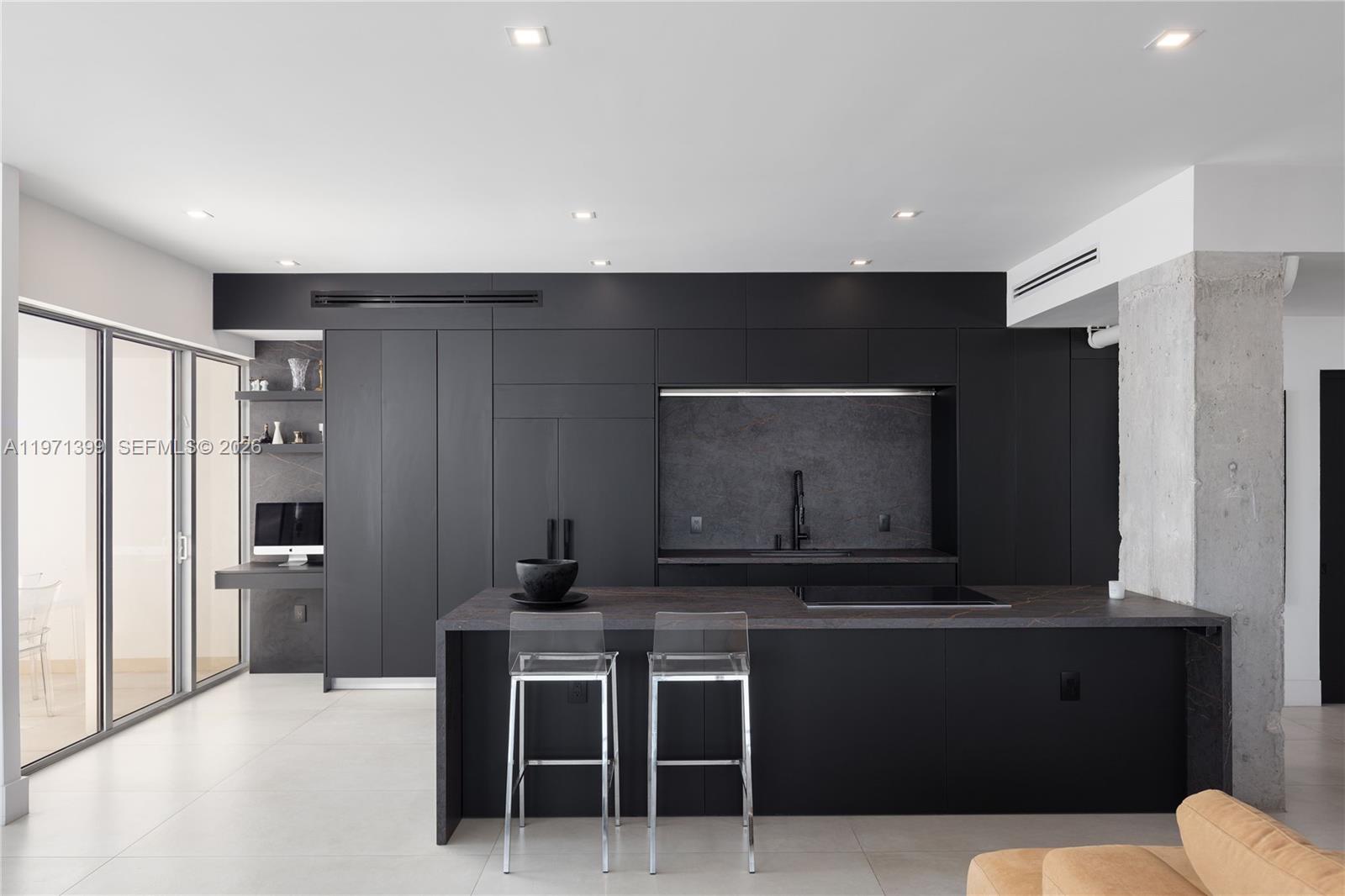 Undisclosed Address Miami Beach, FL 33139