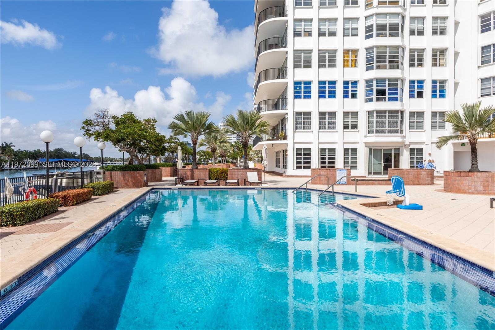 5660 Collins Ave #11B Miami Beach, FL 33140