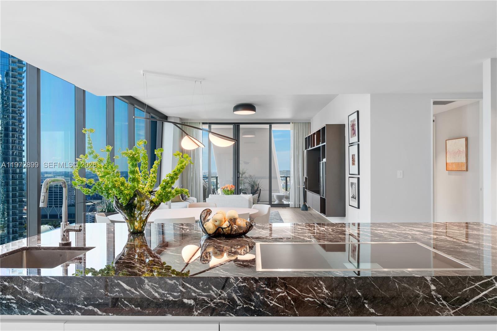 1000 Biscayne Blvd #3201 Miami, FL 33132