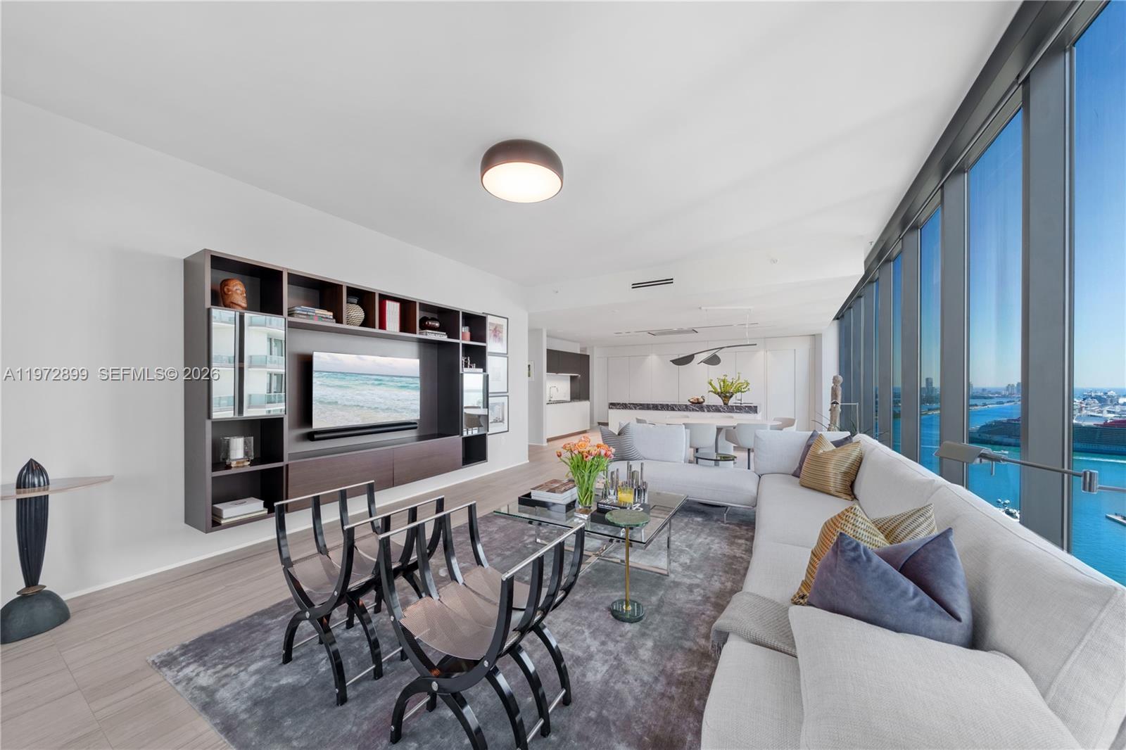 1000 Biscayne Blvd #3201 Miami, FL 33132