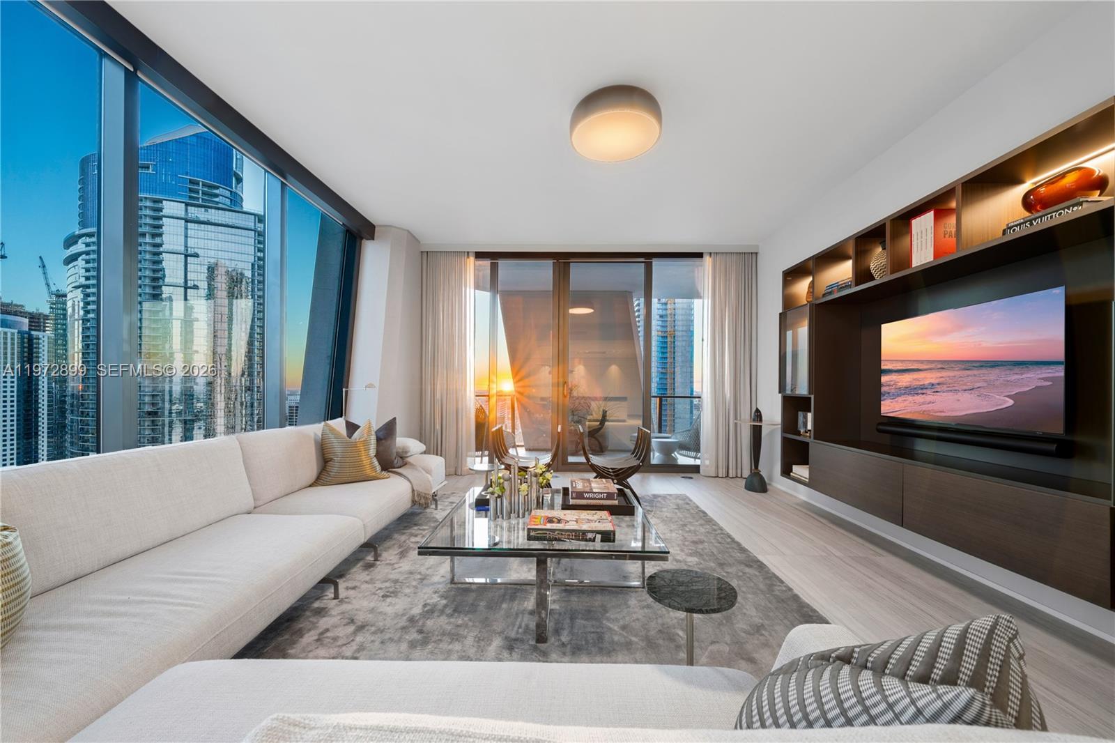 1000 Biscayne Blvd #3201 Miami, FL 33132