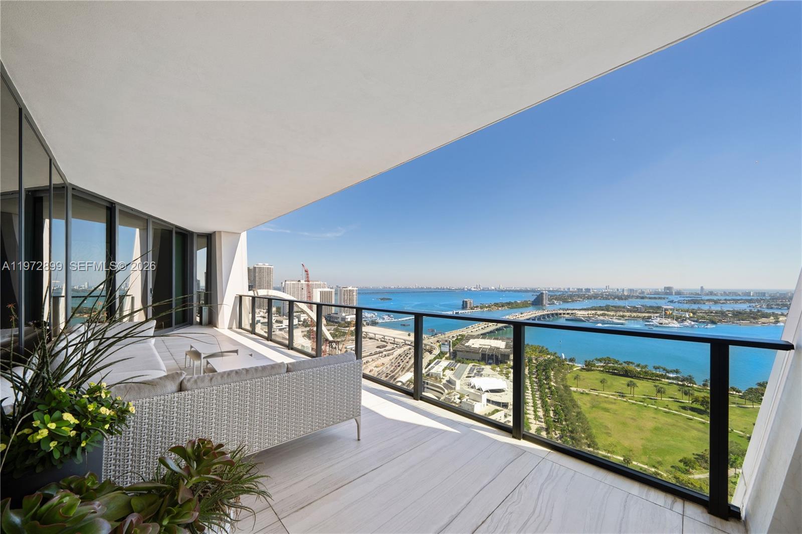 1000 Biscayne Blvd #3201 Miami, FL 33132