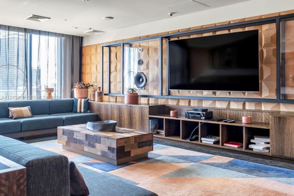 image Hyde Midtown19