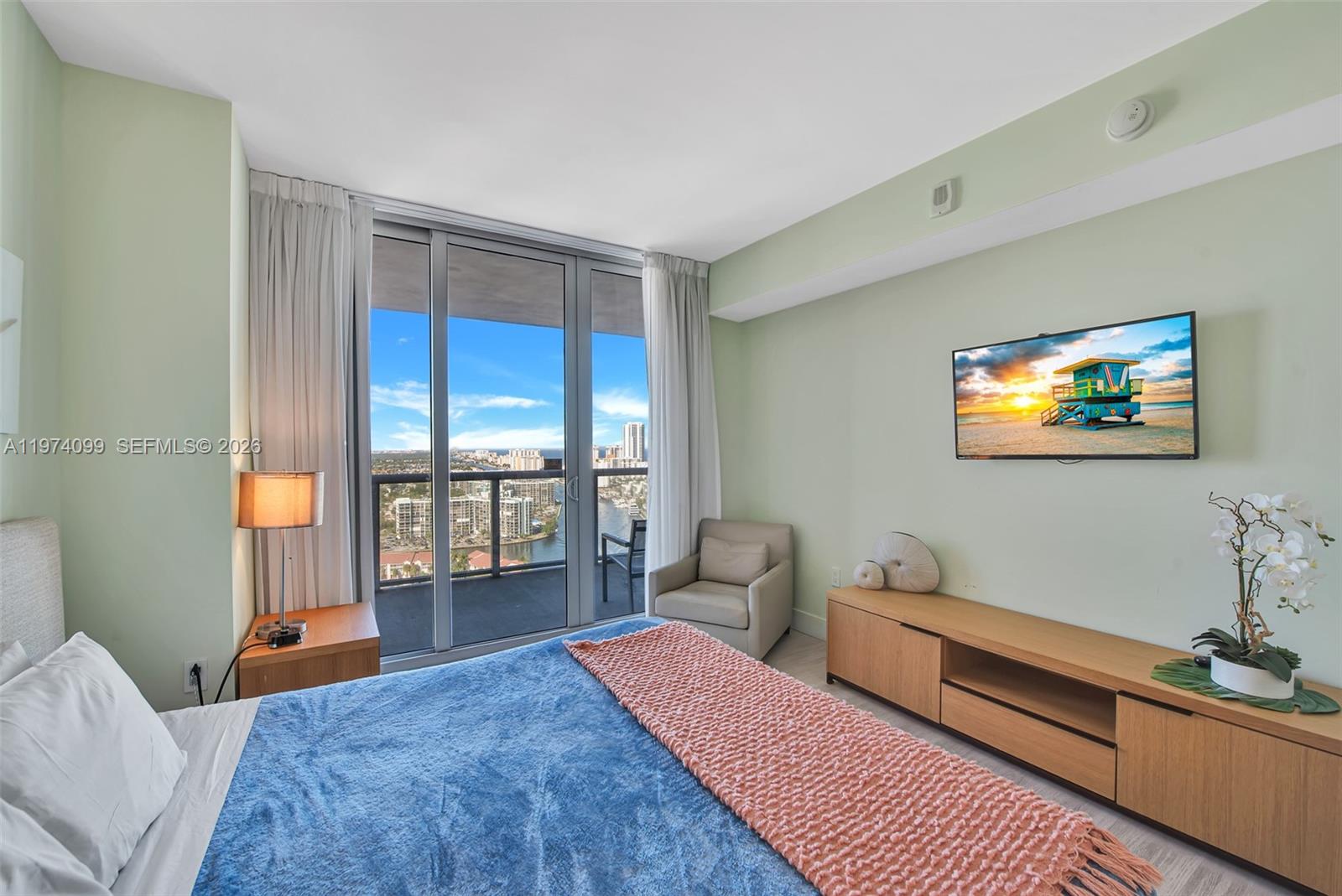 image Beachwalk Condominium14