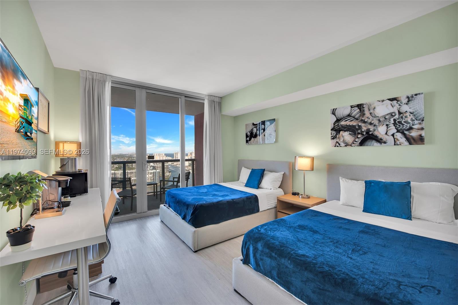 image Beachwalk Condominium15