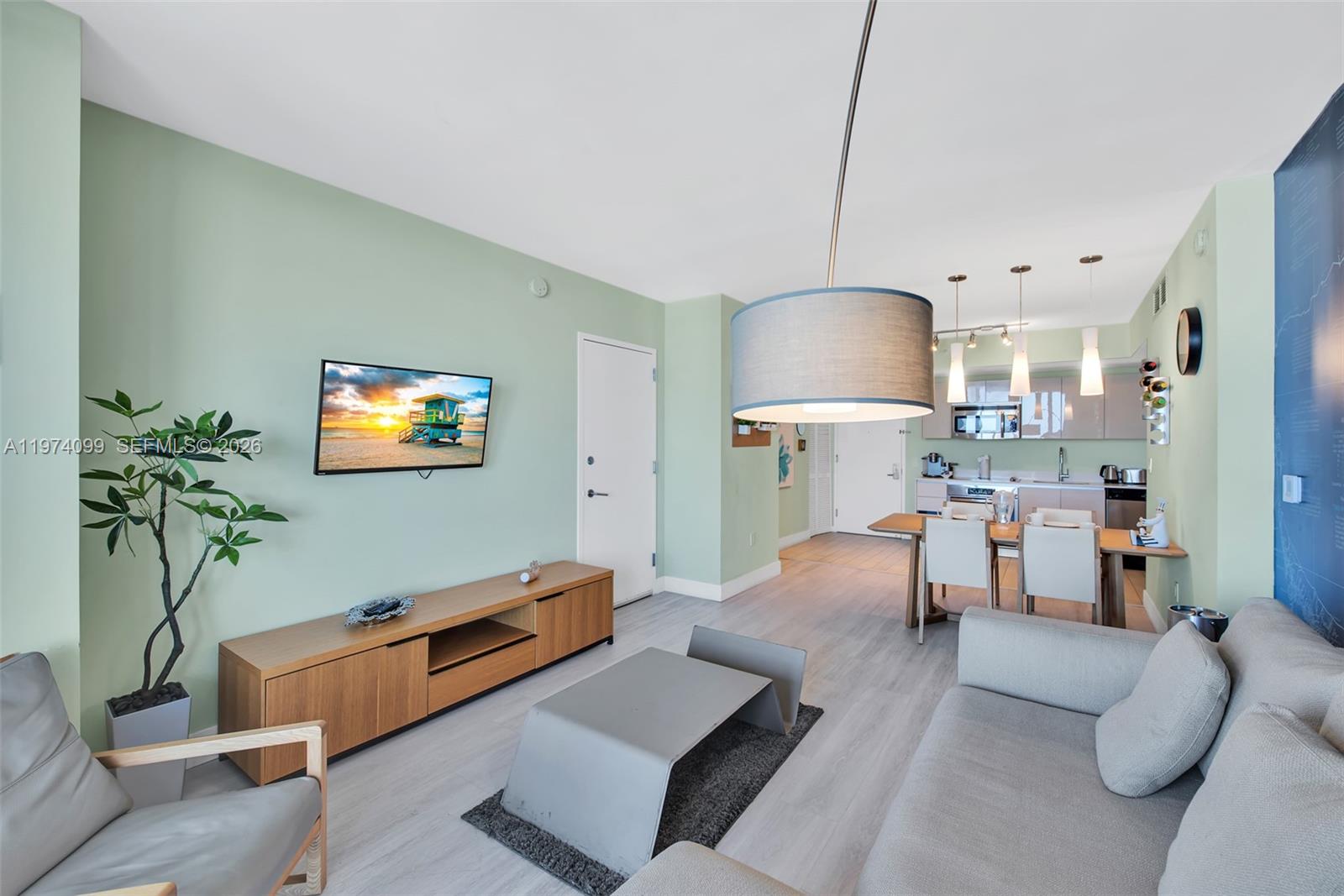 image Beachwalk Condominium16