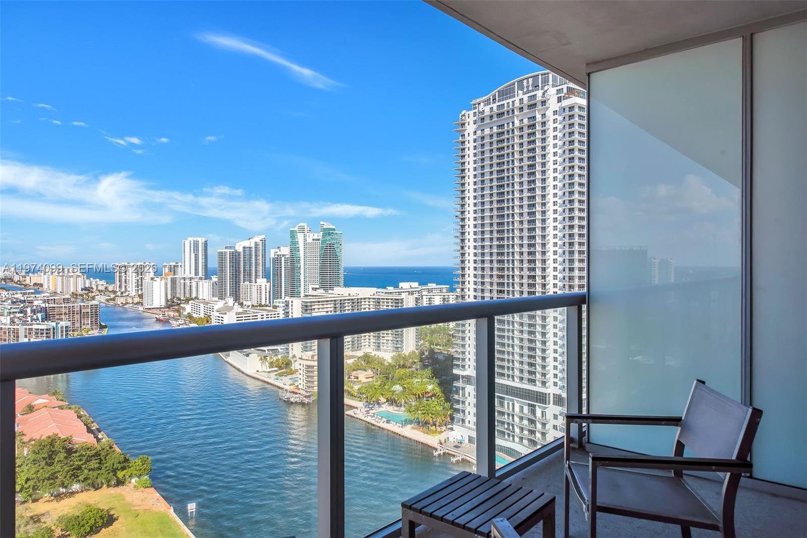 image Beachwalk Condominium21