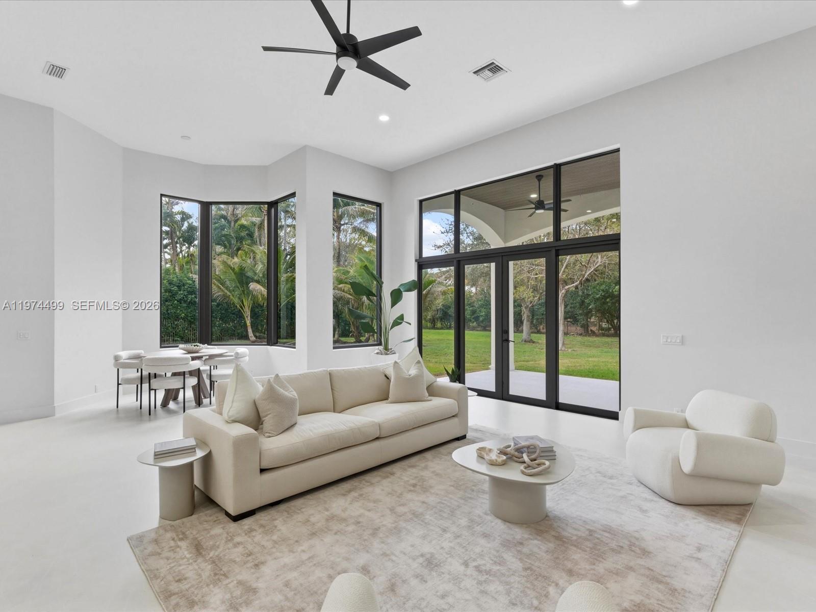 3303 W Stonebrook Cir Davie, FL 33330