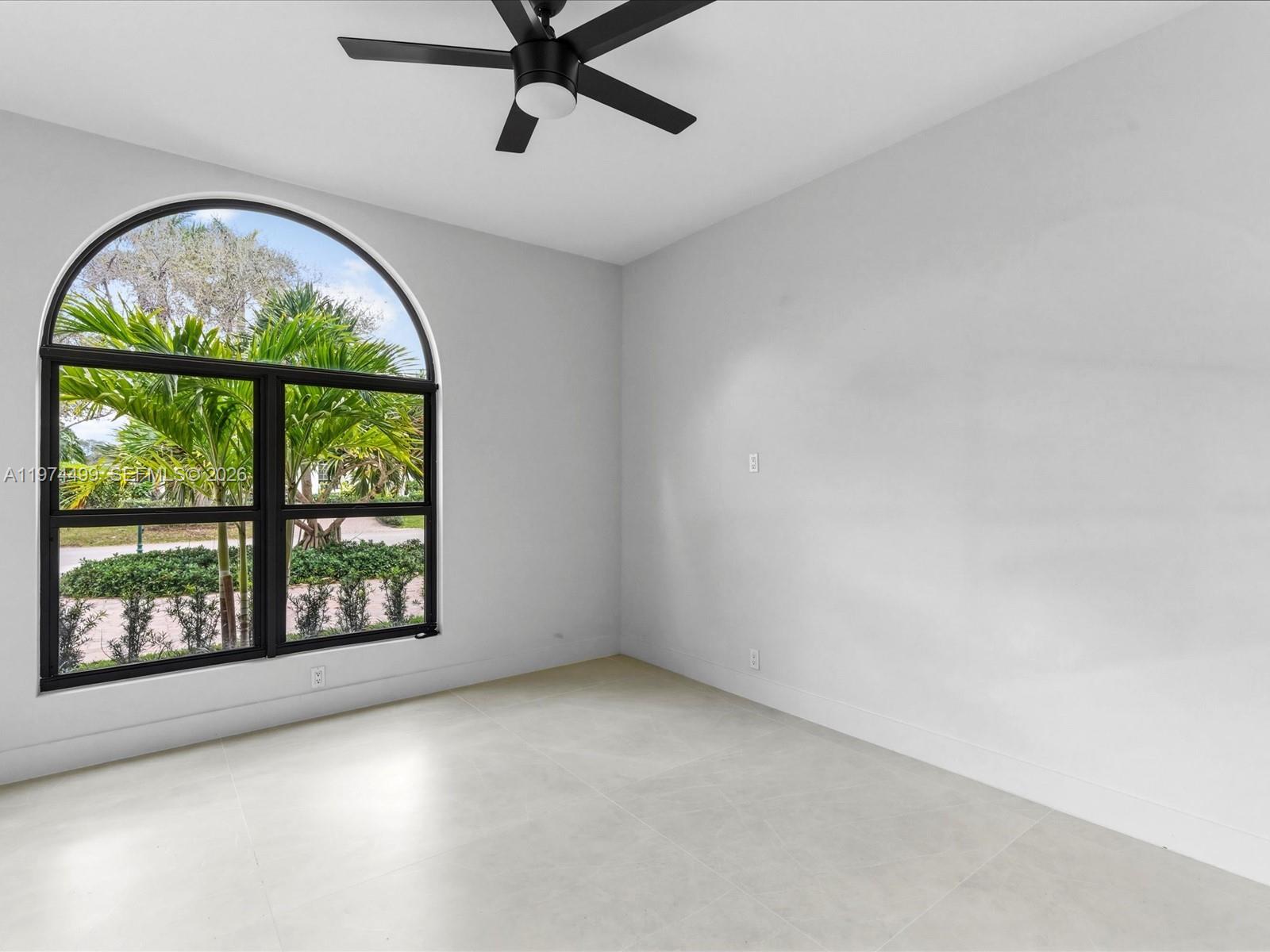 3303 W Stonebrook Cir Davie, FL 33330