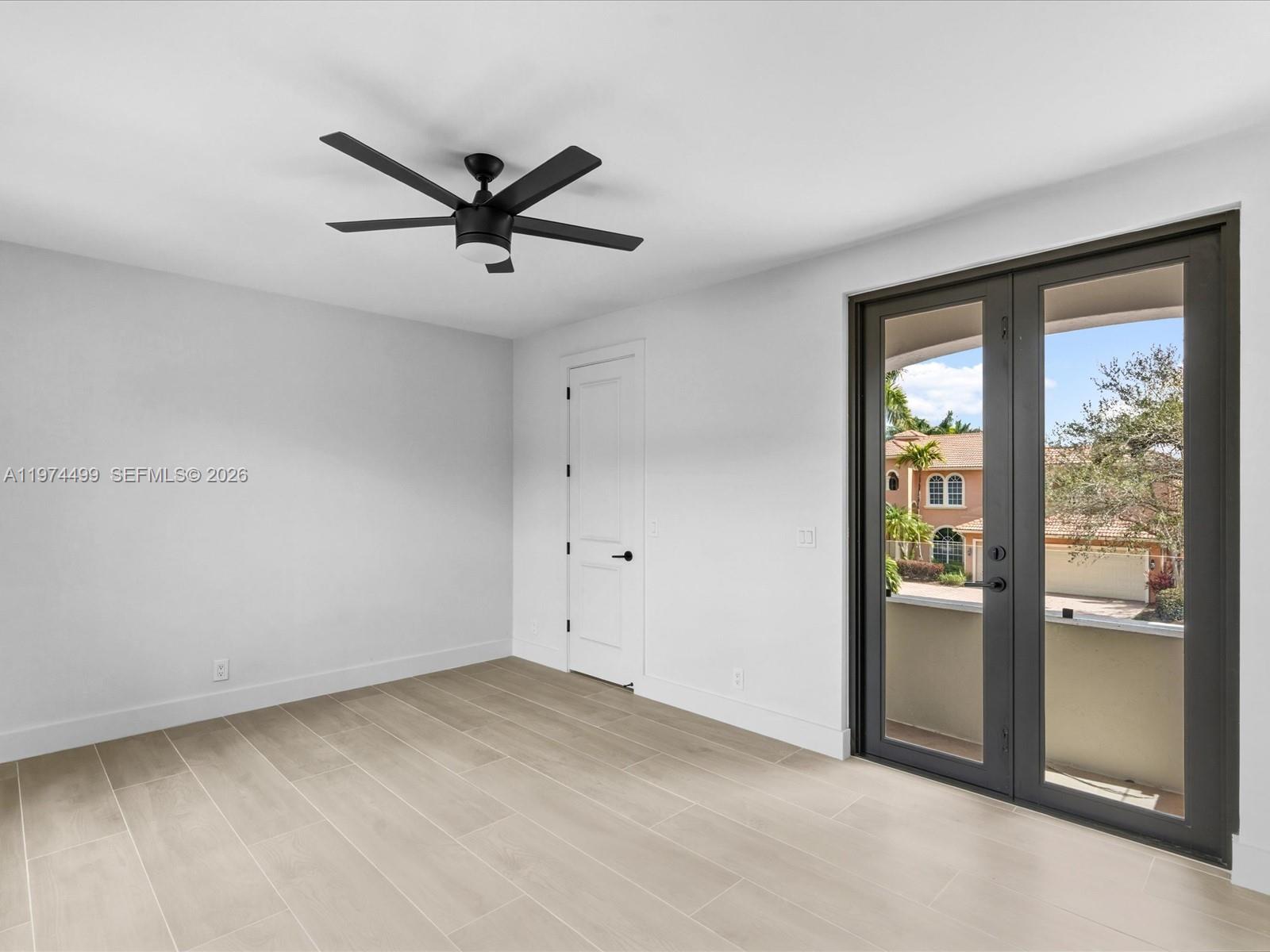 3303 W Stonebrook Cir Davie, FL 33330