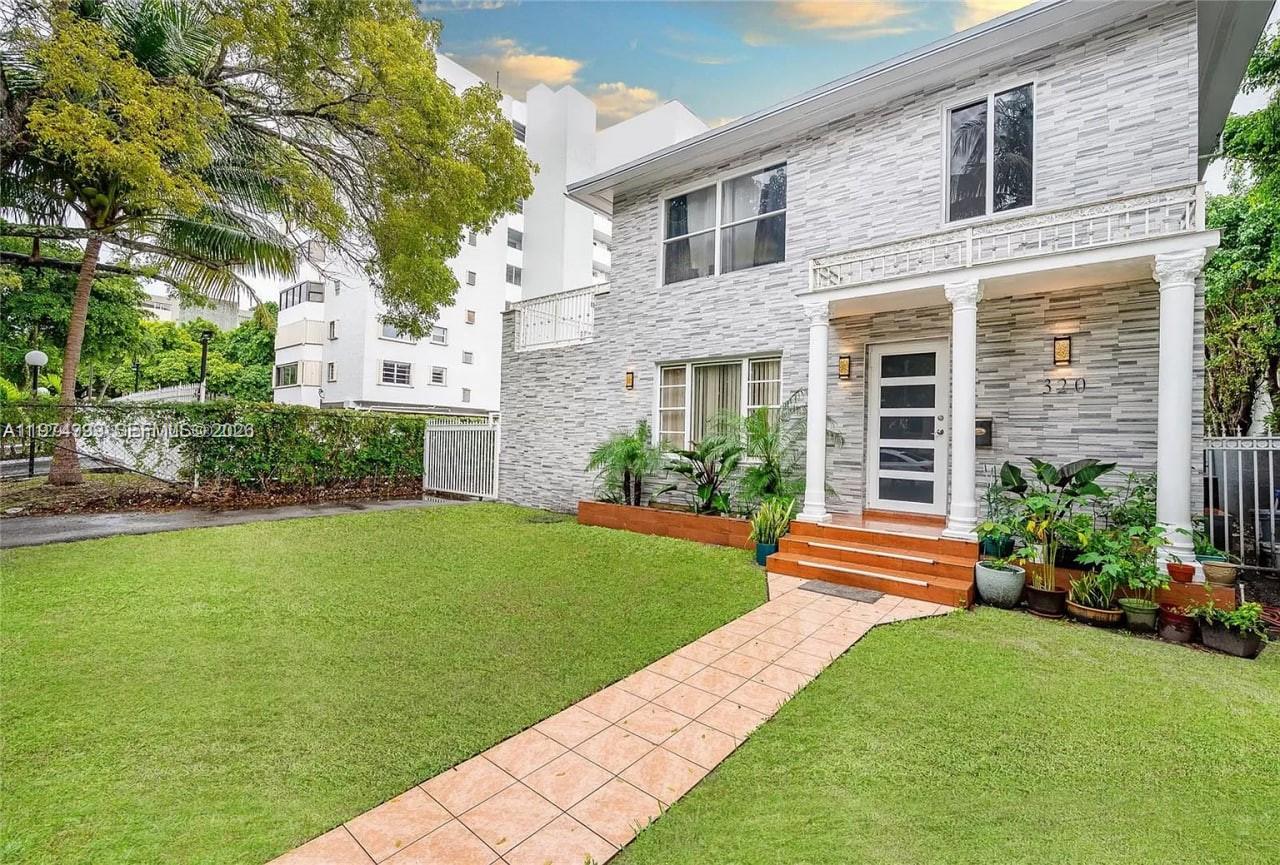 320 SW 29th Rd #1 Miami, FL 33129