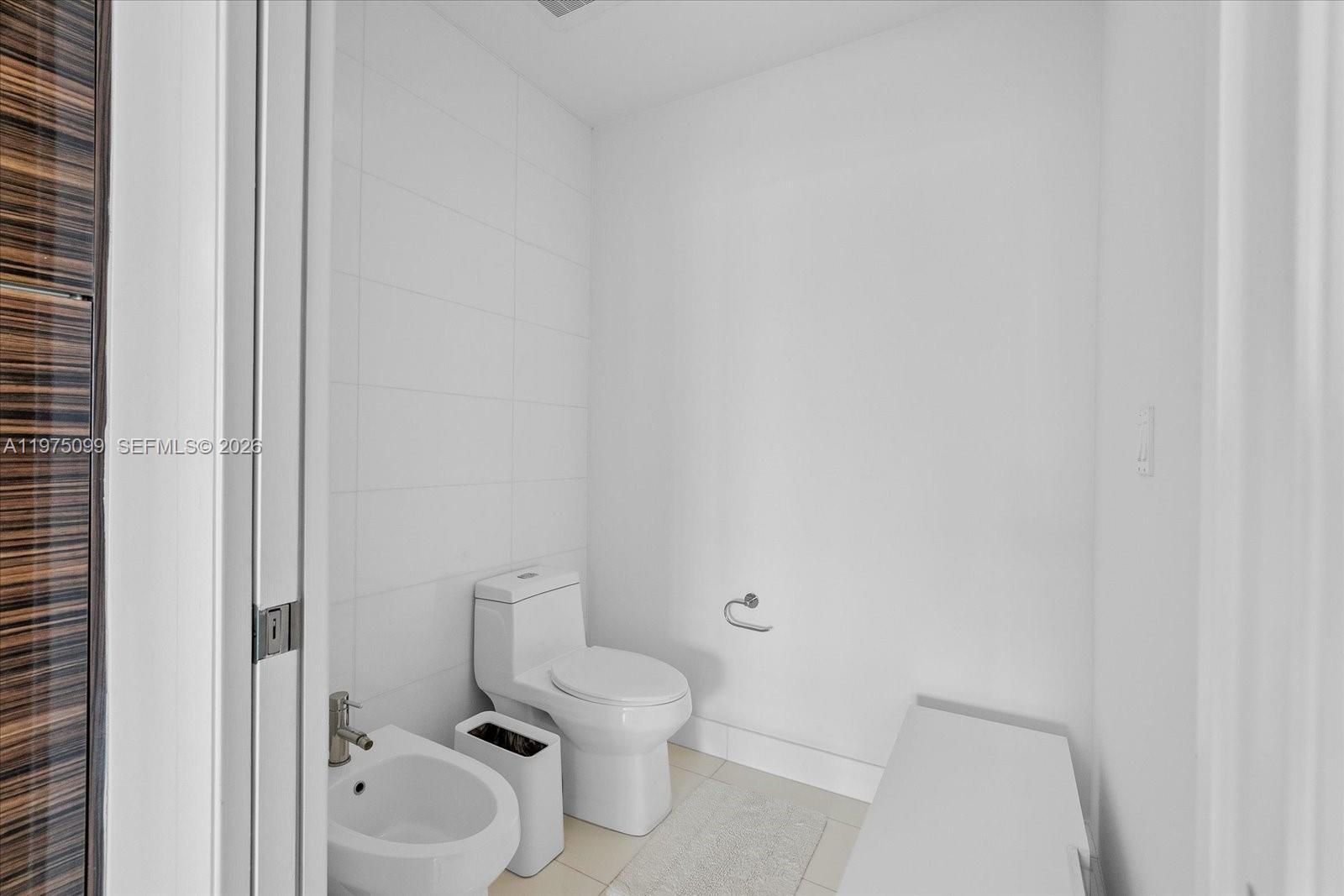 image Paramount Bay12