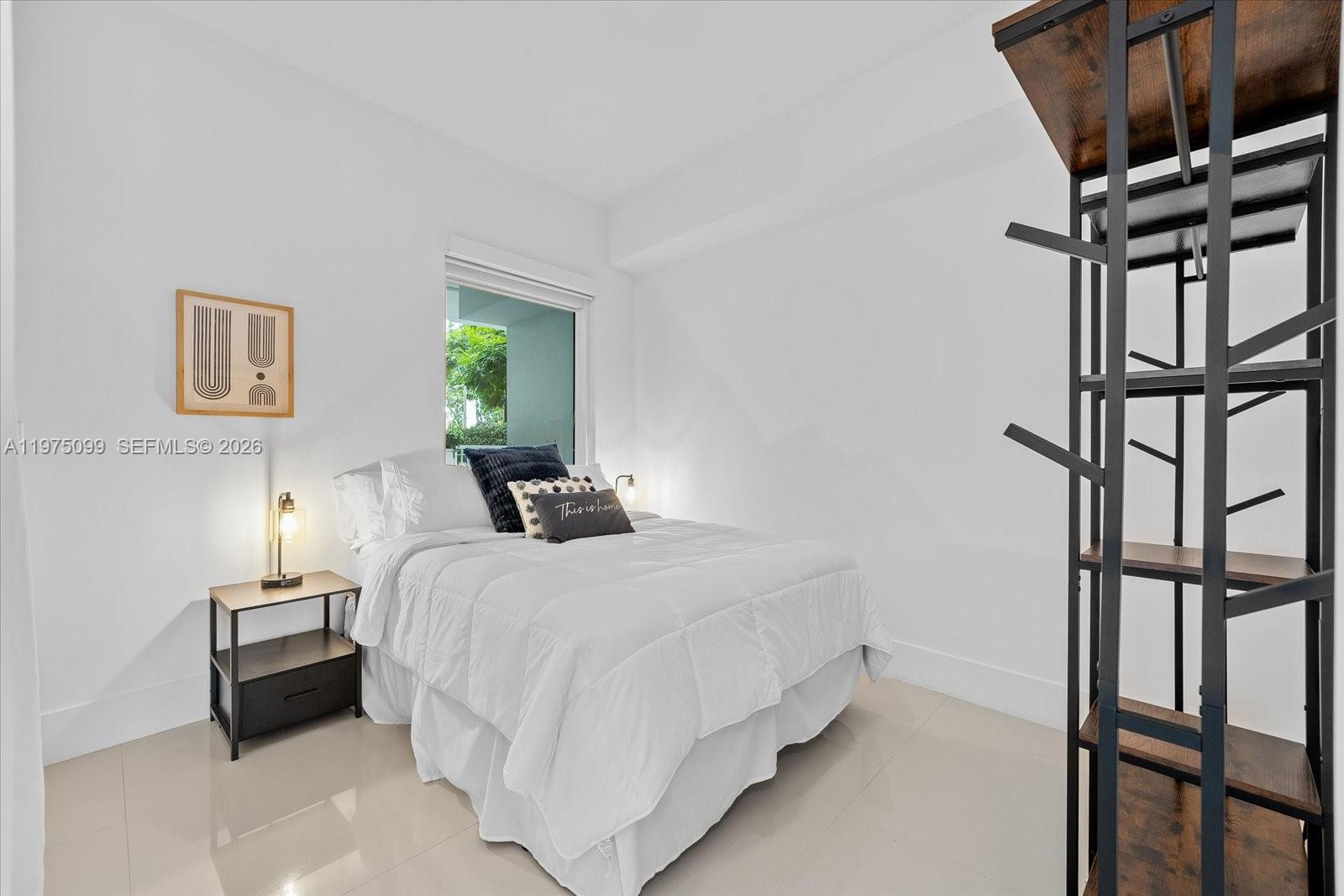 image Paramount Bay21