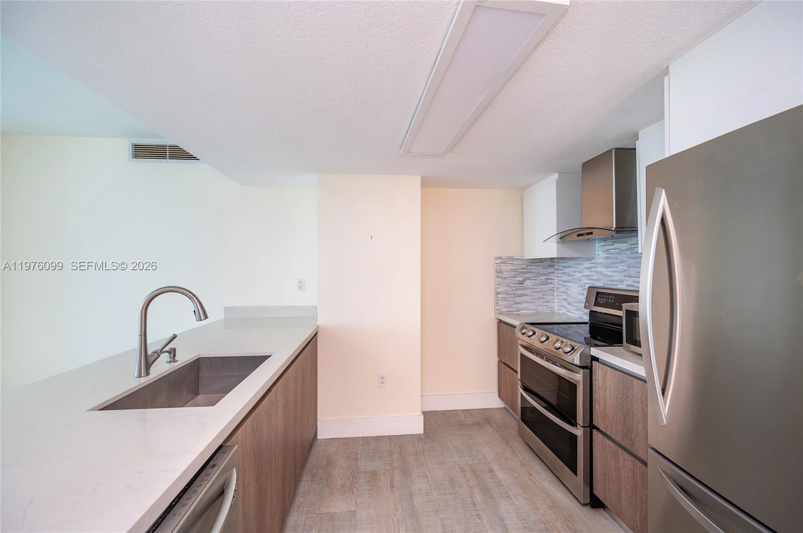 1800 N Bayshore Dr #2503 Miami, FL 33132