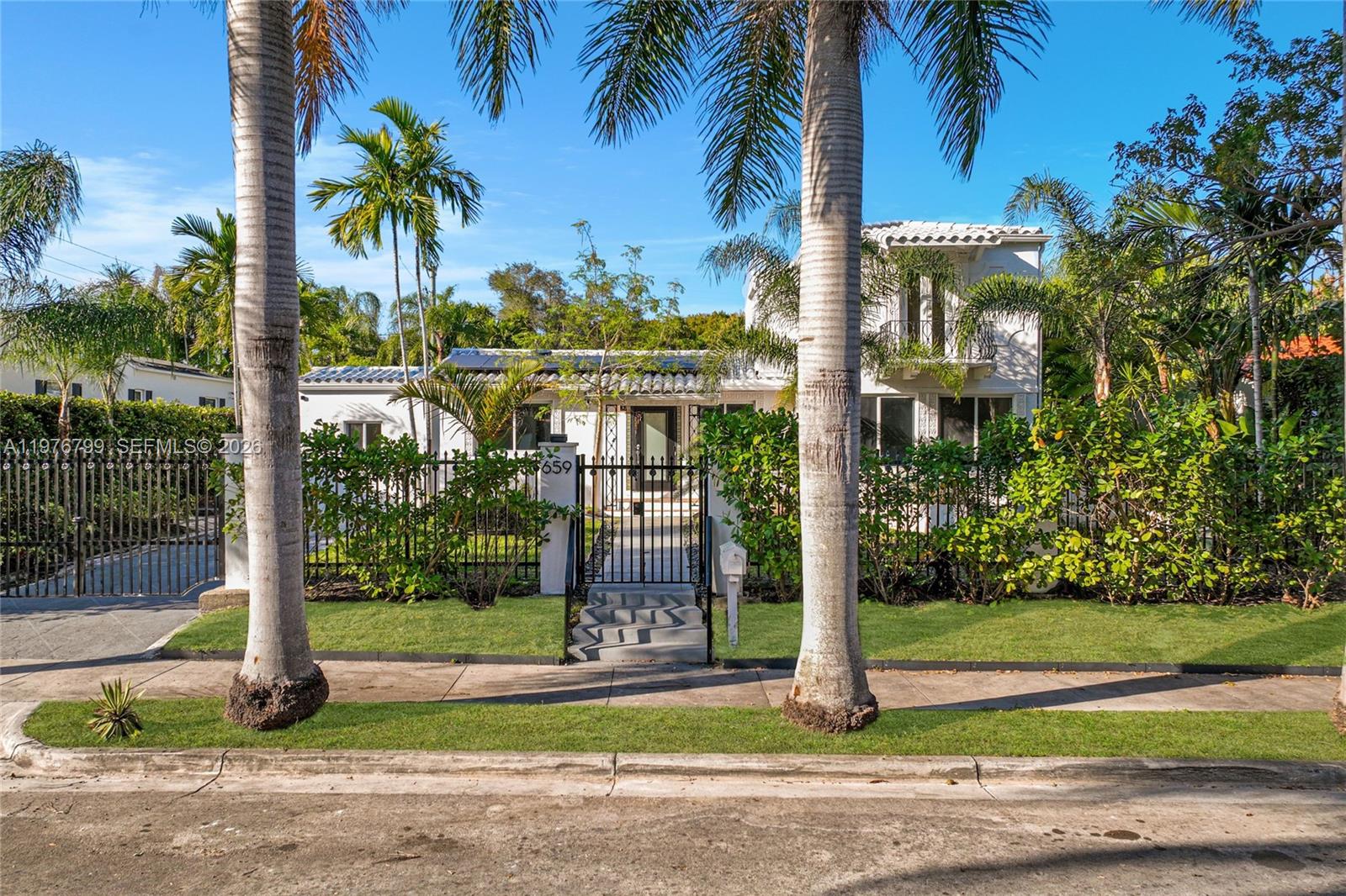 659 NE 73rd St