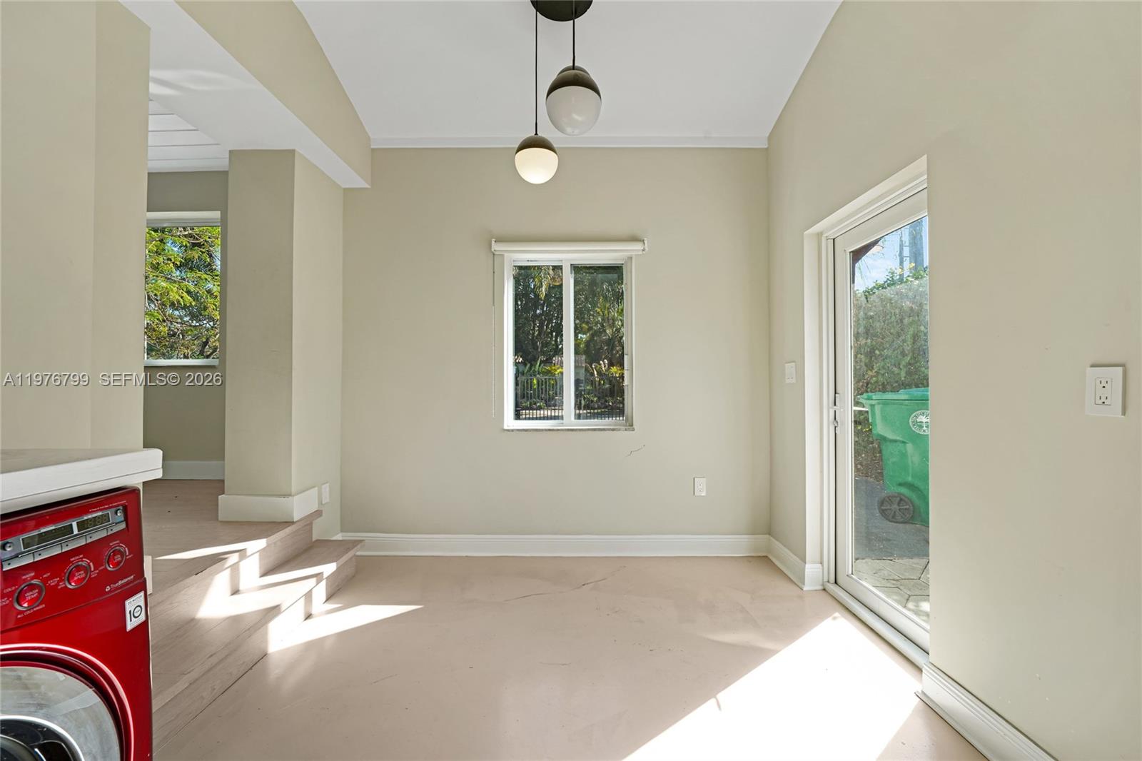 659 NE 73rd St Miami, FL 33138