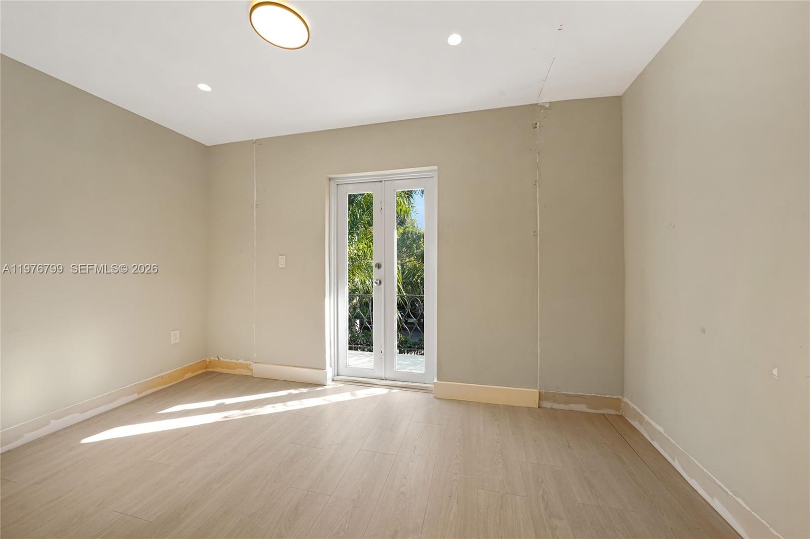 659 NE 73rd St Miami, FL 33138