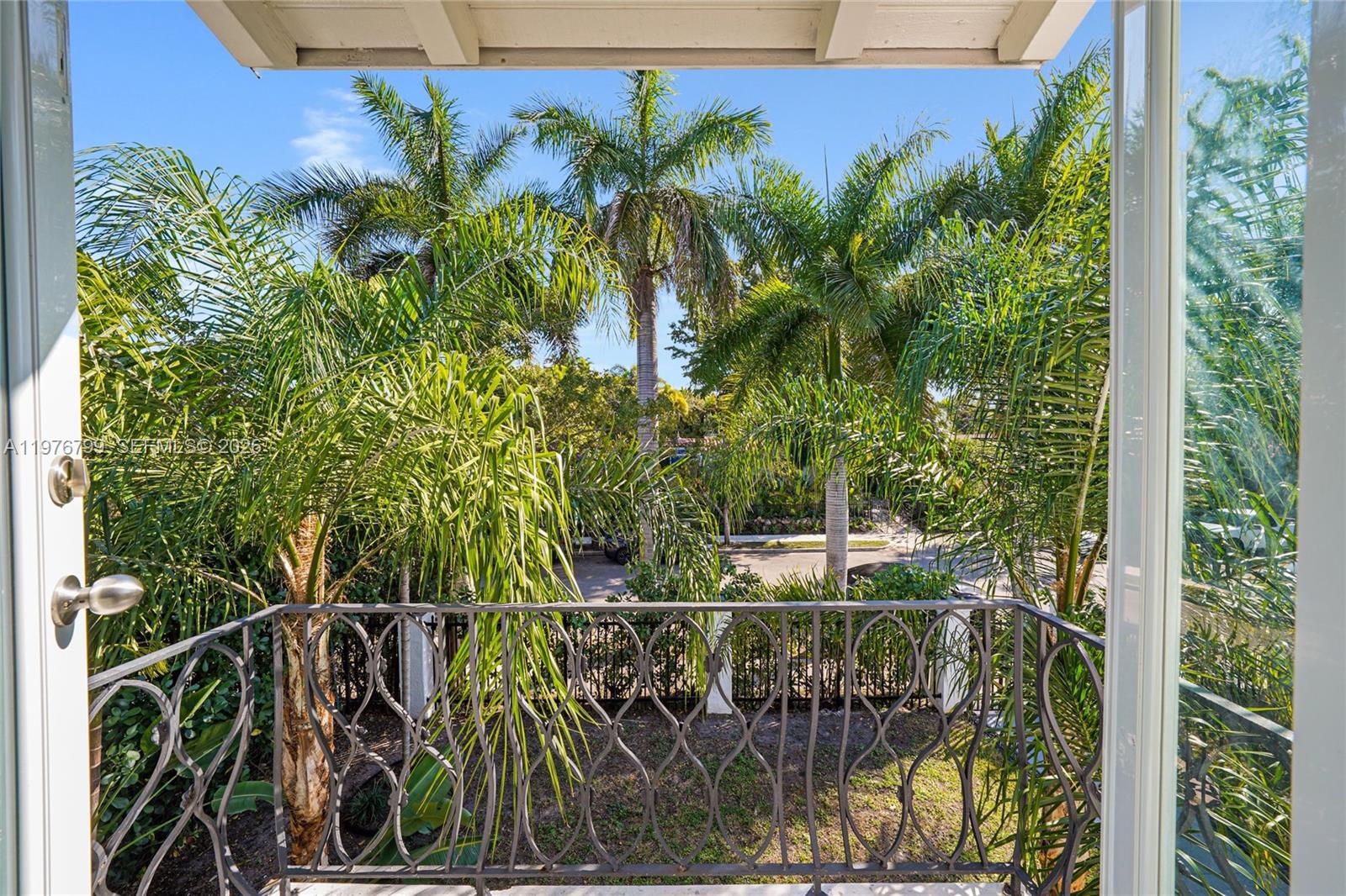 659 NE 73rd St Miami, FL 33138