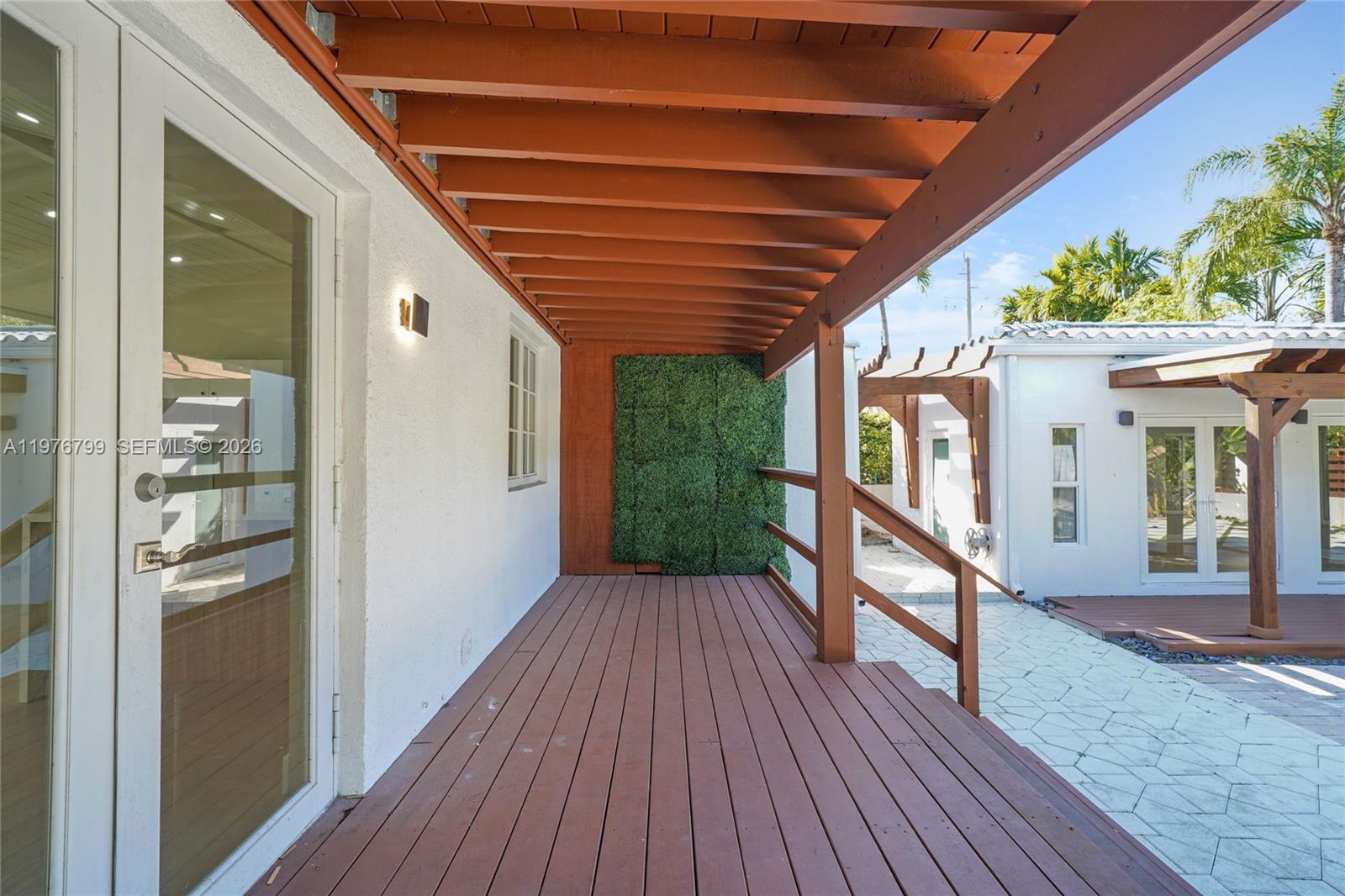 659 NE 73rd St Miami, FL 33138