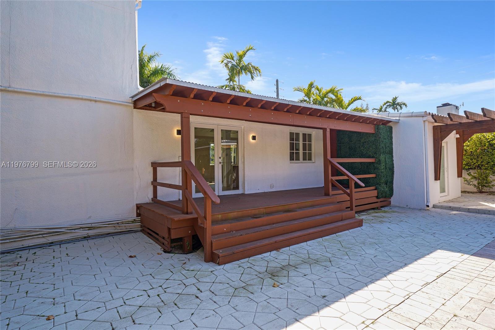 659 NE 73rd St Miami, FL 33138